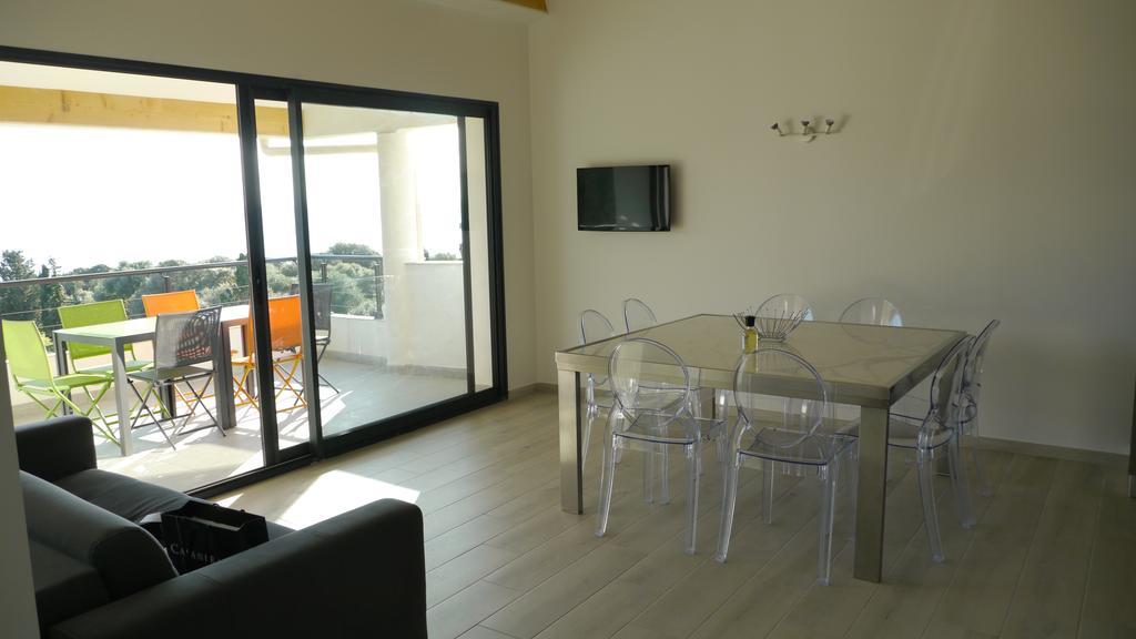 Les Terrasses Du Grand Large Aparthotel Porto Pollo Luaran gambar