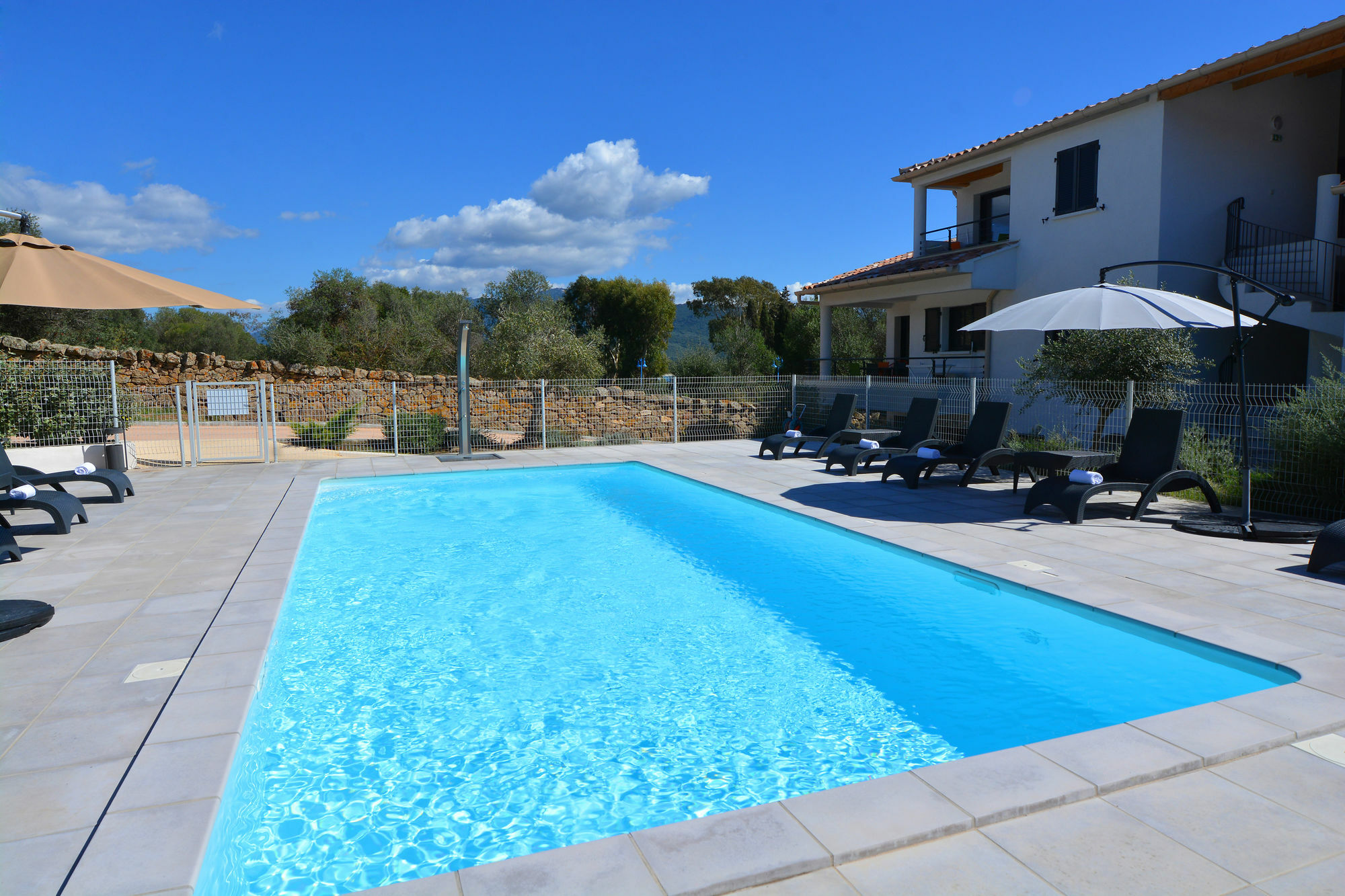 Les Terrasses Du Grand Large Aparthotel Porto Pollo Luaran gambar